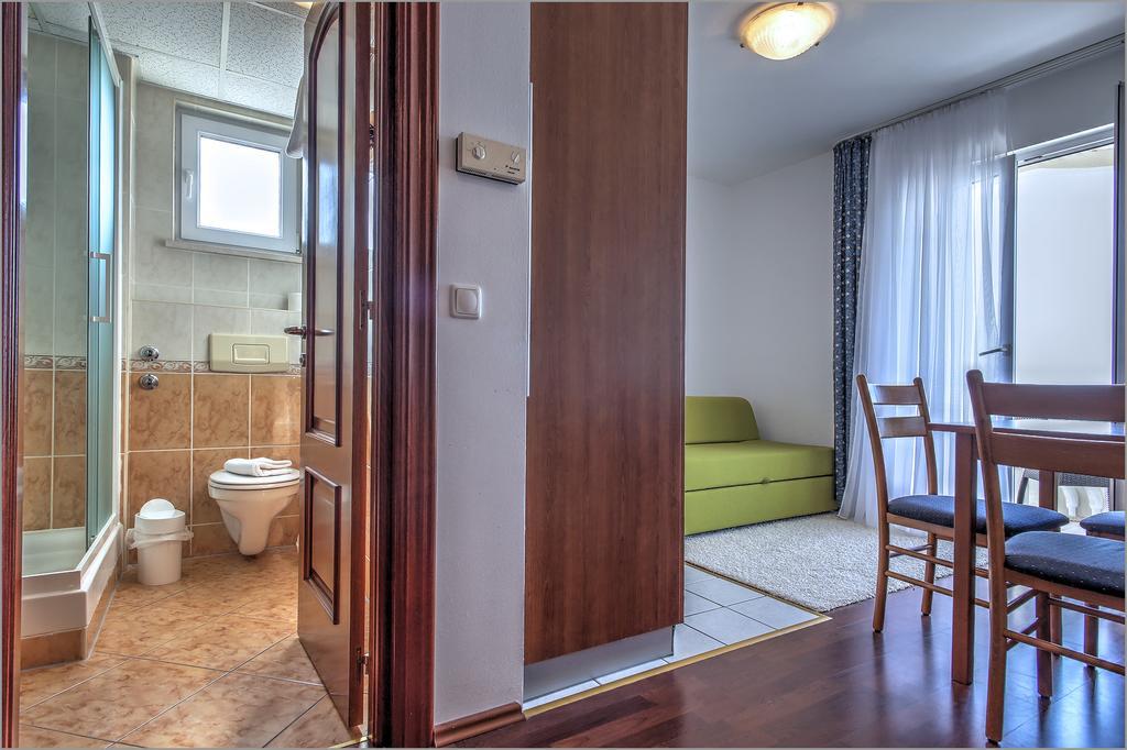 Aparthotel Zaton ซาตอน ภายนอก รูปภาพ