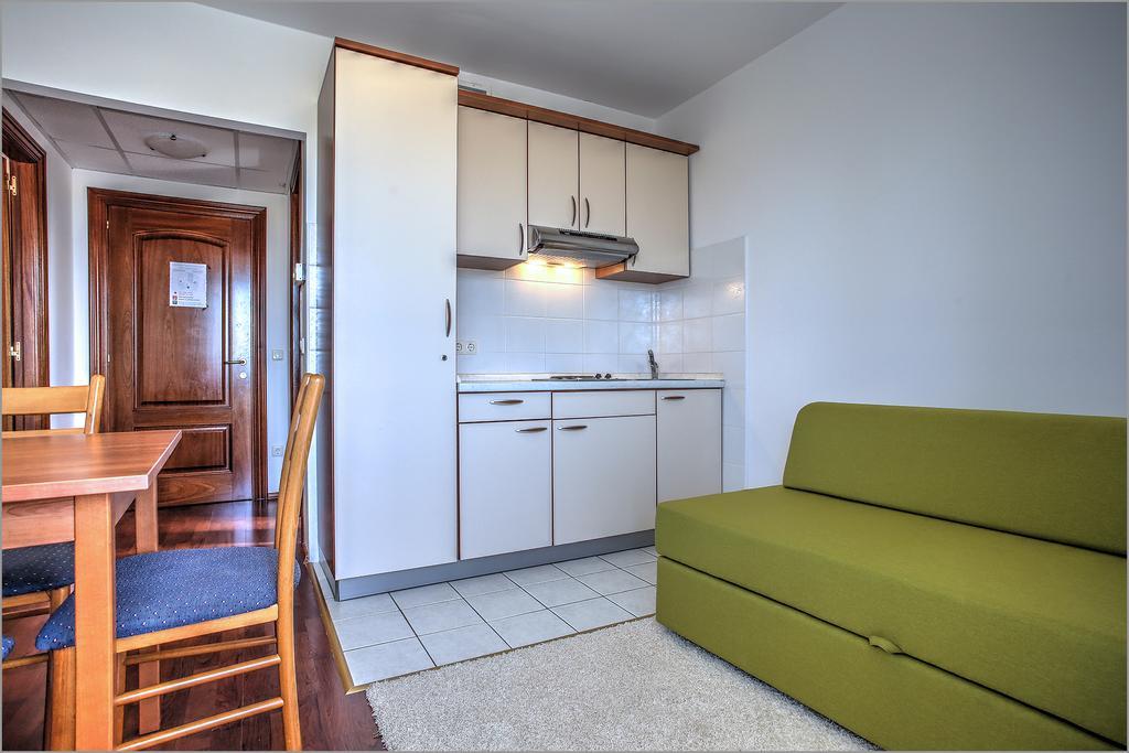 Aparthotel Zaton ซาตอน ภายนอก รูปภาพ