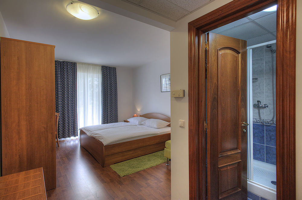 Aparthotel Zaton ซาตอน ภายนอก รูปภาพ