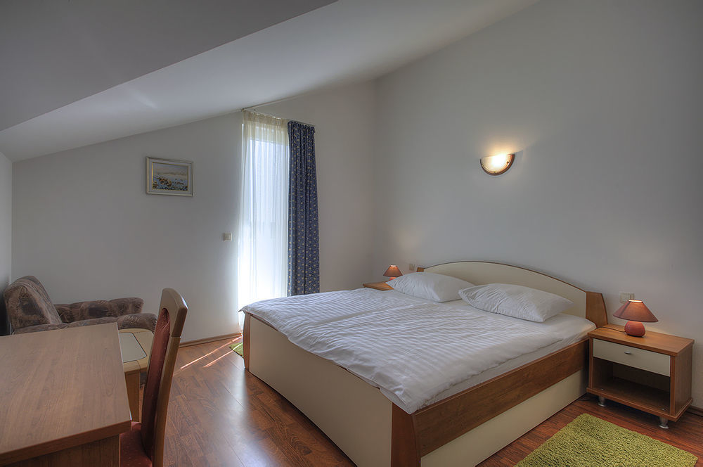 Aparthotel Zaton ซาตอน ภายนอก รูปภาพ