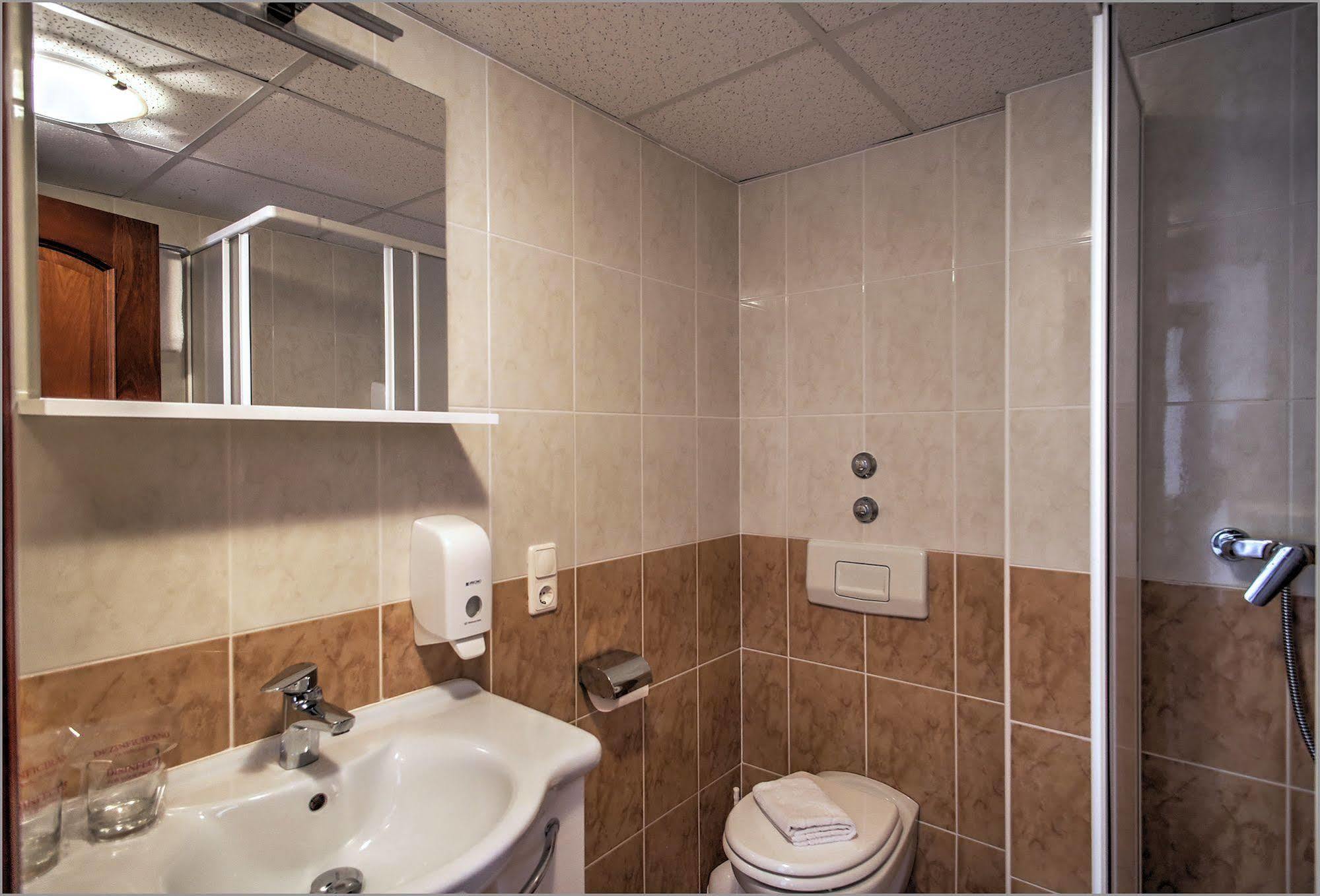 Aparthotel Zaton ซาตอน ภายนอก รูปภาพ