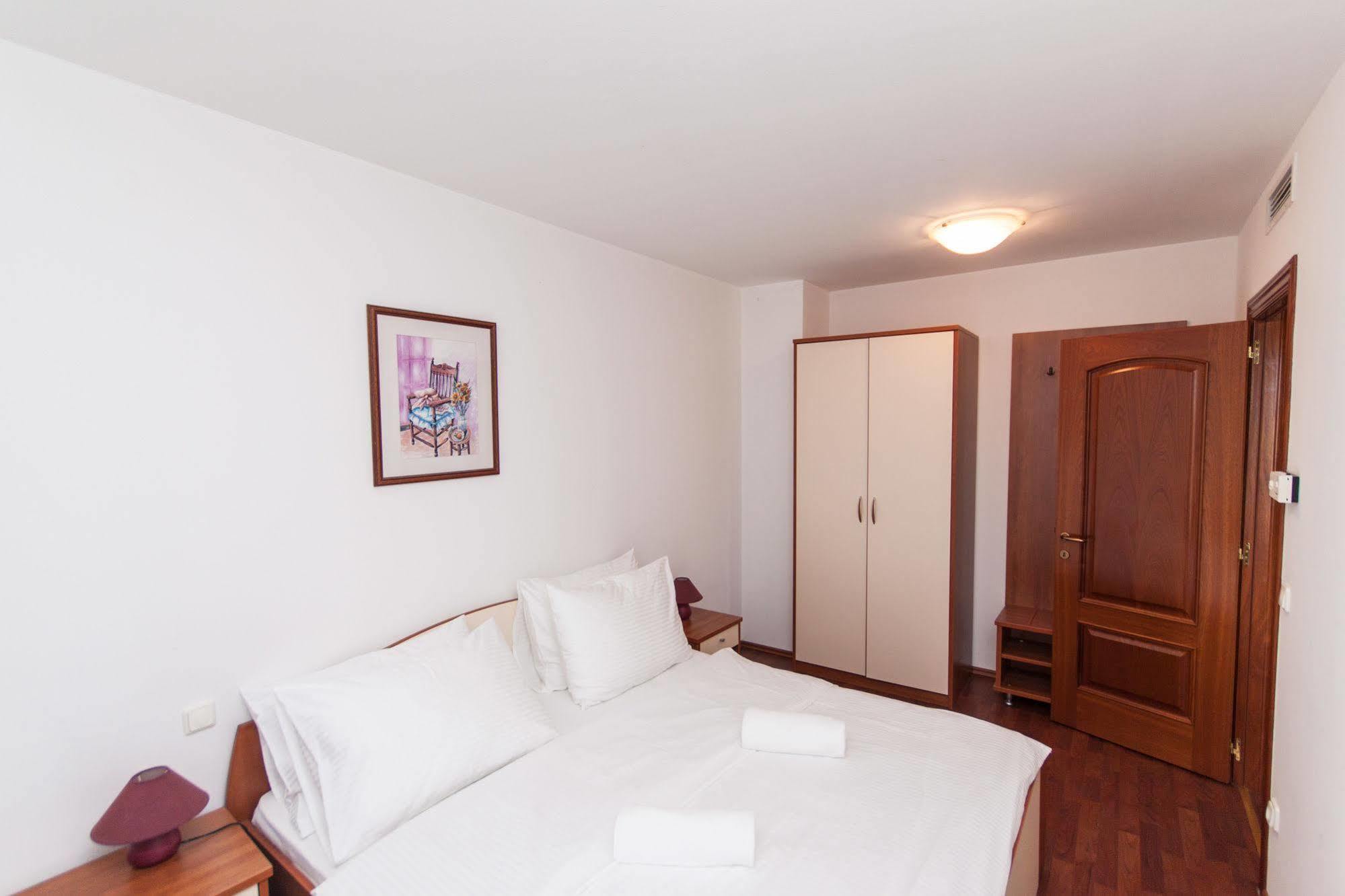Aparthotel Zaton ซาตอน ภายนอก รูปภาพ